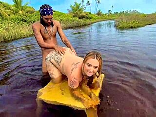 Adventurous Couple Caught In Wild Outdoor Sex At Mangue!