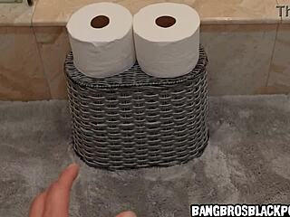 Johnny can't stand looking at his hot black stepsiss perfect butt all day long 😏