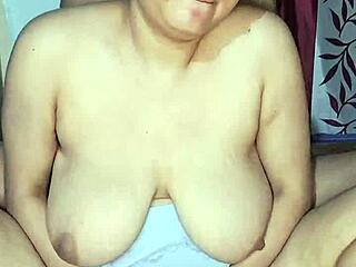 Desi Cute Big Boobs Alisha Bhabhi Showing Pussy