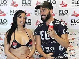 Hey, check out Antonella Blake passing through the spicy room in this Colombian mature casting interview! 🔥📹