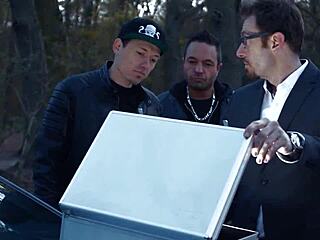 Jessii Van Riva Petite Teen Babe Deepthroats And Fucks In German Casting Car