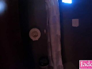 陌生人公厕支配无套内射