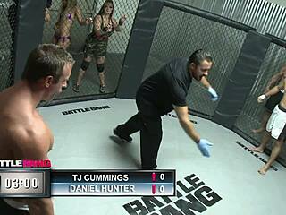 娇小小奶少女无手深喉口交练习翘臀剃毛骚逼自慰