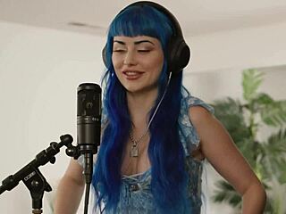 Watch Big Bootied Baddie Jewelz Blue Get Piped Hard By Her Hot Blind Date!