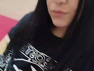 Me Masturbo Mientras Le Chupo La Verga a Mi Hermanastro Sin Condon in Amateur Pornstar Action