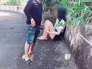 Student Fucks Skinny Girlfriend Roughly in Public Park