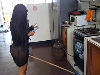 Mexican Influencer Masturbates With Broomstick In Kitchen?
