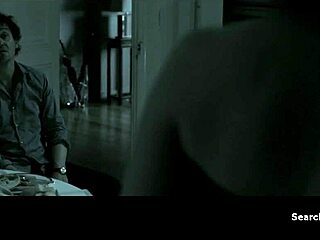 朱丽叶·比诺什能驾驭《Elles》名人裸戏吗？