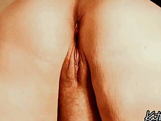 worship this super wide pawg goddess's fat ass spread wide?