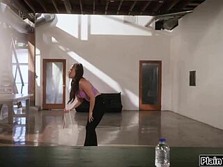 Big Tits Actress Begs For Role Sucking Monster Cock Desperately