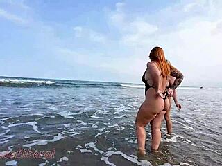 me and my slutty friend flashing wet pussy and ass on the beach 😈🍑
