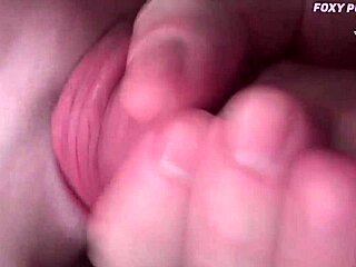 近距离泌乳18+少女挤奶鸡巴湿吻ASMR口爆