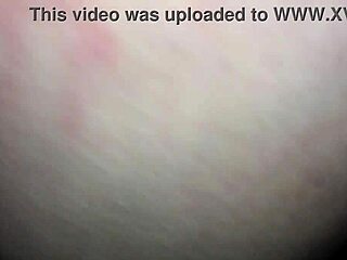 娇小18岁少女留宿继父家深度POV传教士无套内射