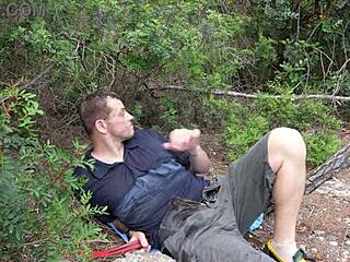 fucking car woods with curvy cuban aixmen la cubana big ass pussy