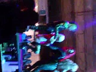 卡米拉·蒙塔班和诺拉·巴塞罗那比安卡雷萨拉特佩纳特女同群P狂欢