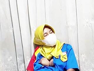 Hairy Hijab Girl Indomaret Dildo Masturbation Before Work