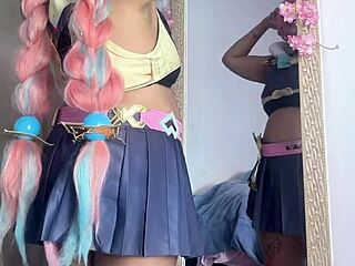 varesa genshin cosplay curves shake before con starts