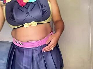 varesa genshin cosplay curves shake before con starts