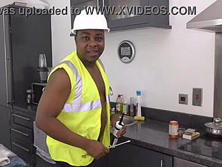 rose skies, crave that plumber bbc bareback now?