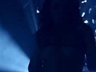 Siri Dahl加入Bella Blu悬崖边FFM三人行热辣野战！