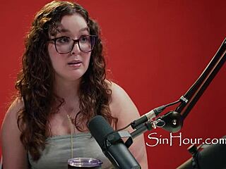 wow leana lovings is the cutest nerdy pornstar with glasses and curls 😍 interview time!