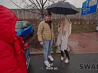 换妻辣妹沙发共享猛插真刺激