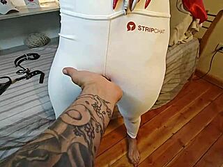 stepsis, why give up your ass on webcam?