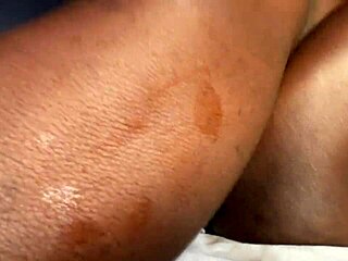 Shy Muslim Stepmom's Asshole Roughly Penetrated