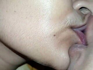 Stepbrother fucks skinny stepsister hard in bedroom while alone Hindi style