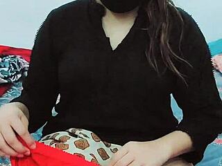 Sobia Nasir Does Stepmom Roleplay Arab Indian