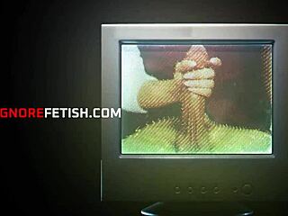 who wouldn't bang this curvy fat ass gangbang parody at christmas?!